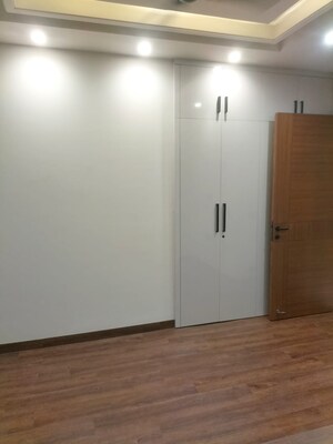 Room in 3 BHK Builder Floor at Lajpat Nagar 4 – for Rent