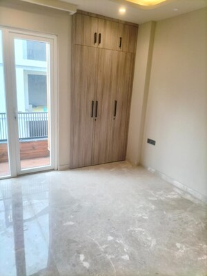 Room in 3 BHK Builder Floor at Lajpat Nagar 4 – for Rent