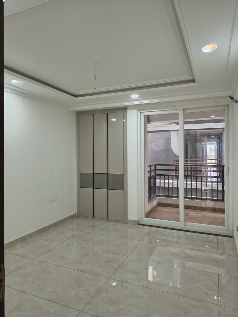 Room, ambala highway 3 Bedroom 2025 Sq.Ft. Apartment In Ambala Highway Zirakpur 9208210