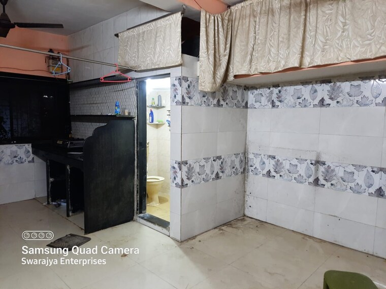 Room, vandemataram-chs 1 RK 325 Sq.Ft. Apartment In Powai Mumbai 9208203