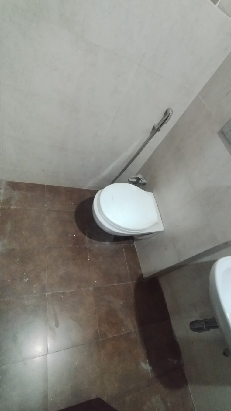 Bathroom, regency-classic 3 Bedroom 1390 Sq.Ft. Apartment In Baner Pune 9208207