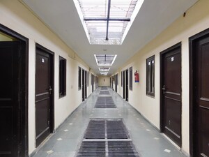 Building Lobby in  Pg at Hoshiyarpur – for Rent