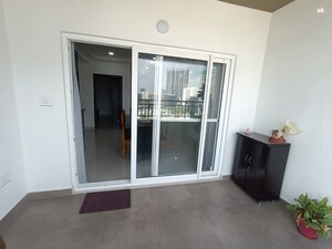 Room in 3 BHK Apartment at Kokapet – for Rent