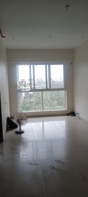 2 BHK Apartment For Rent in Dosti Oro 67, Kandivali West