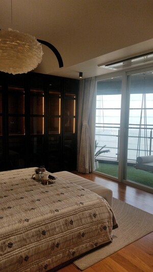 Room in 3 BHK Apartment at Ruparel Ariana, Parel – for Sale