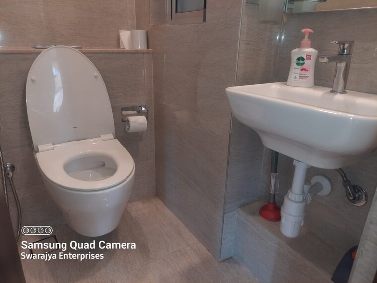 Bathroom, hiranandani-regent-hill 1 Bedroom 379 Sq.Ft. Apartment In Powai Mumbai 9208239