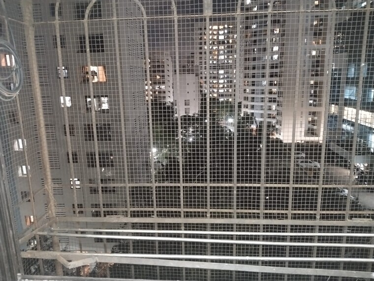 Exterior View, silver-castle-andheri-east 1 RK 300 Sq.Ft. Apartment In Andheri East Mumbai 9208256