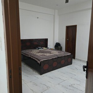 2 BHK Apartment For Rent in ML 73 Avenue, Sector 73
