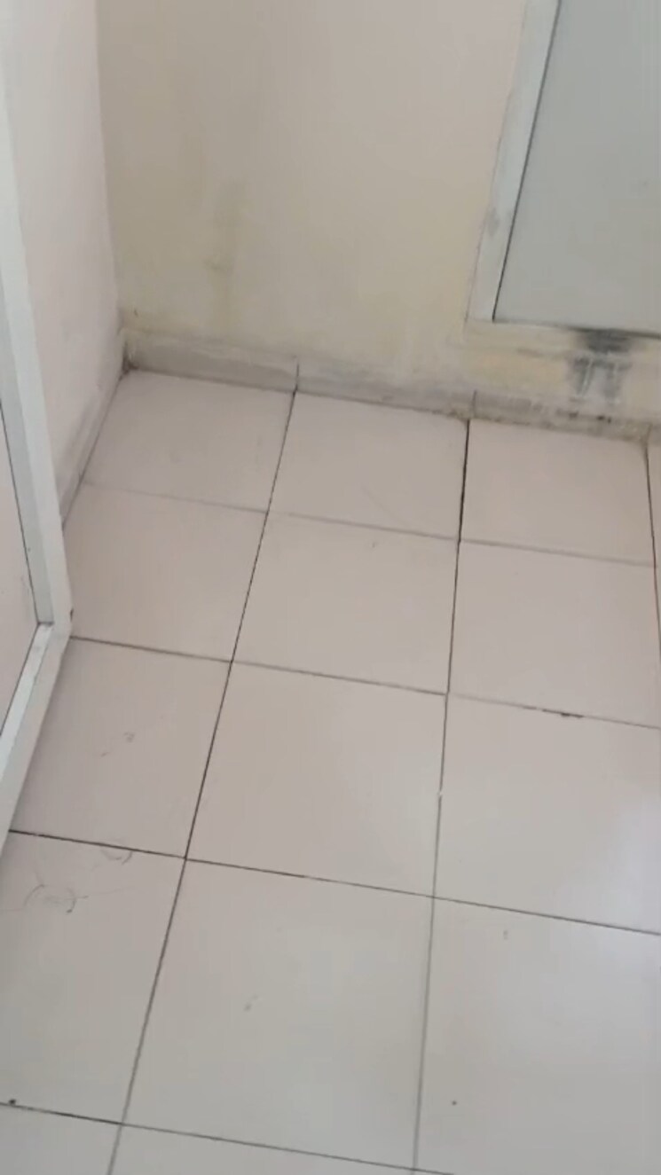 Bathroom, kw-srishti 2 Bedroom 1000 Sq.Ft. Apartment In Raj Nagar Extension Ghaziabad 9208291