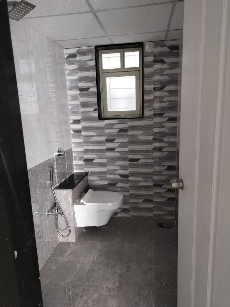 Washroom, pimple saudagar 3 Bedroom 1550 Sq.Ft. Apartment In Pimple Saudagar Pune 9208305