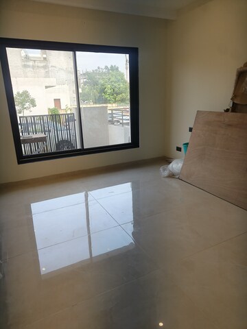 Room in 5 BHK Independent House at Aerocity – for Sale