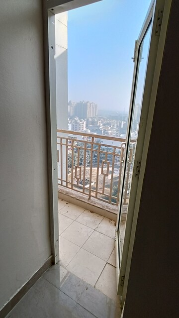 Balcony in 2 BHK Apartment at Shree Vardhman Mantra, Sector 67 – for Rent