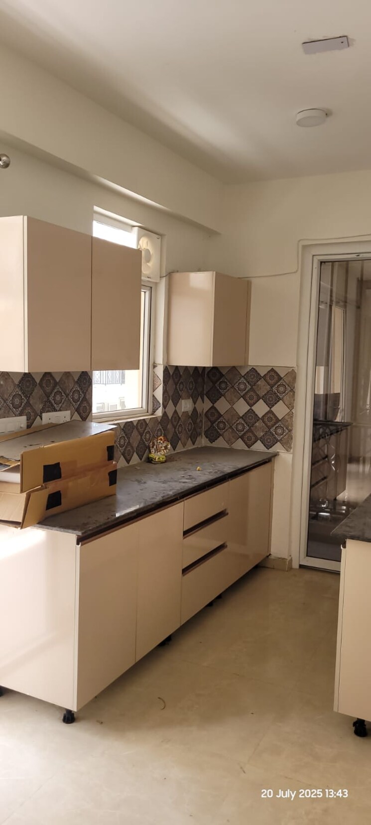 Kitchen, signature-the-serenas 2.5 Bedroom 583 Sq.Ft. Apartment In Sohna Sector 36 Gurgaon 9208323