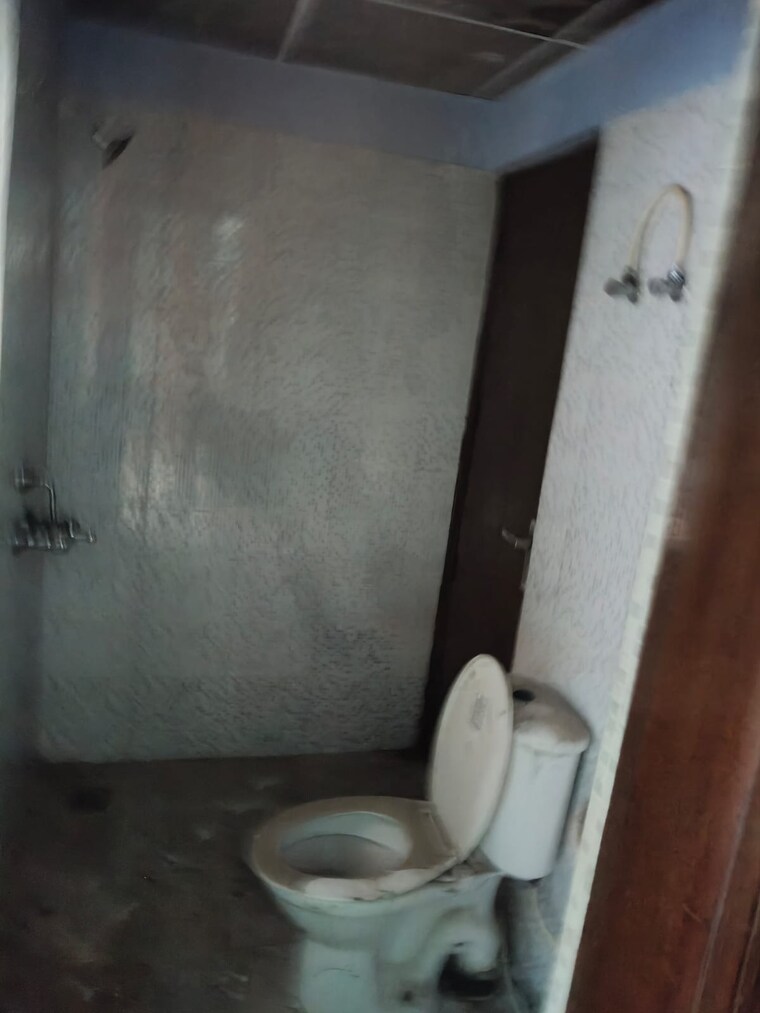 Bathroom, bptp-park-elite-floors 3 Bedroom 883 Sq.Ft. Apartment In Sector 85 Faridabad 9208343