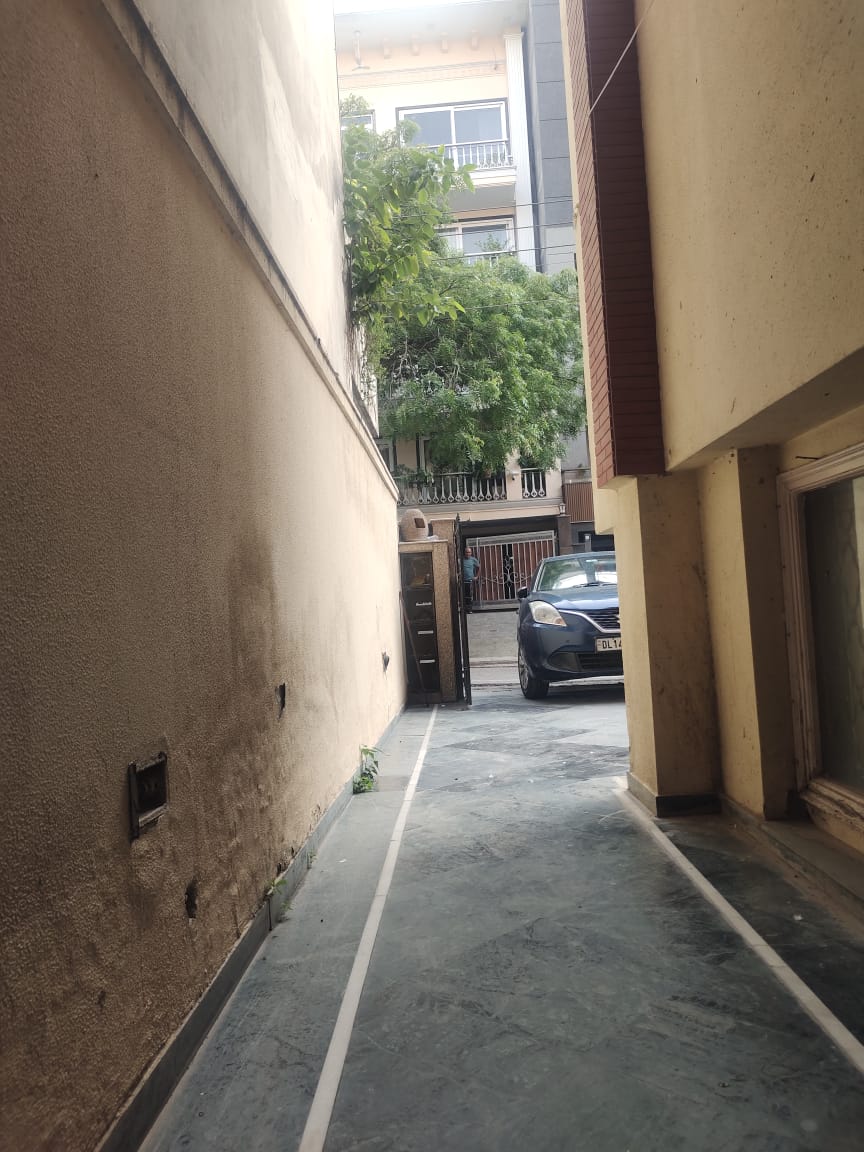 3 BHK + Servant Room,Extra Room Builder Floor For Rent in Greater Kailash II