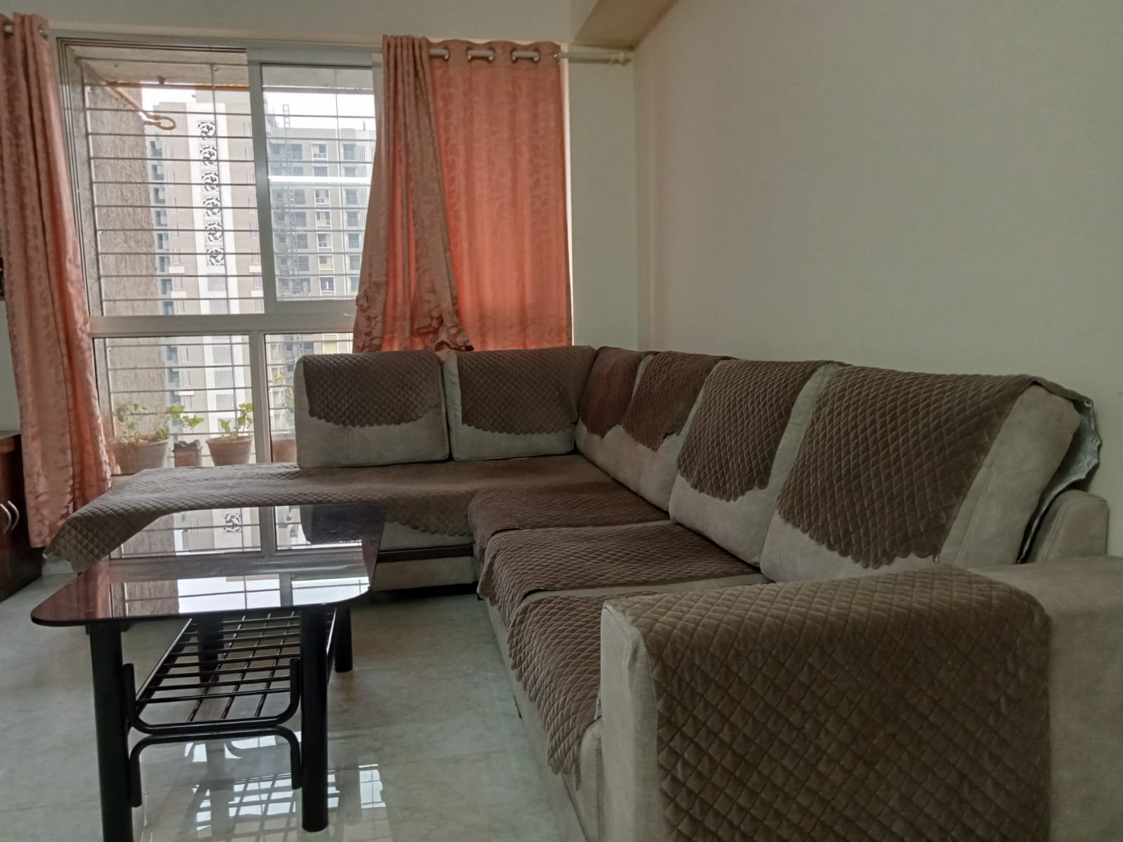 2 BHK 672 Sq.Ft. Apartment in Lodha Amara