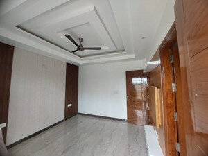 Kitchen in 3 BHK Builder Floor at Parklands, Sector 85 – for Rent