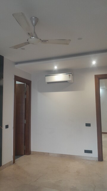 2 BHK Builder Floor For Rent in Unitech South City II, Sector 50