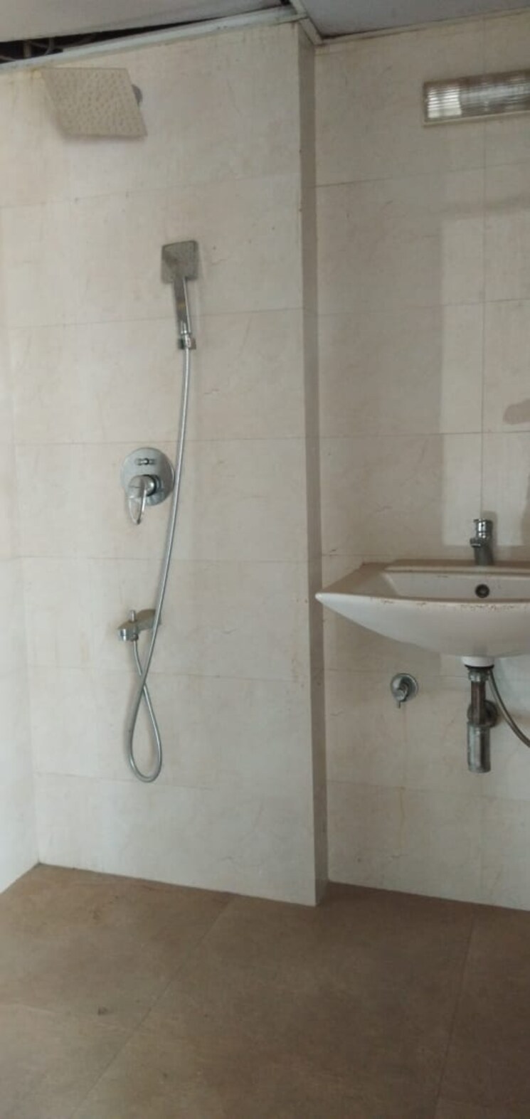 Bathroom, emerald-isle-2 2 Bedroom 1050 Sq.Ft. Apartment In Goregaon East Mumbai 9208397