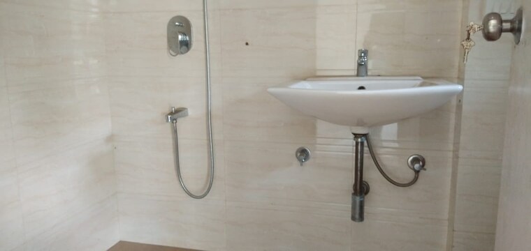Bathroom, emerald-isle-2 2 Bedroom 1050 Sq.Ft. Apartment In Goregaon East Mumbai 9208397