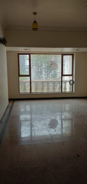 Room in 2 BHK Apartment at Emerald Isle 2, Goregaon East – for Sale