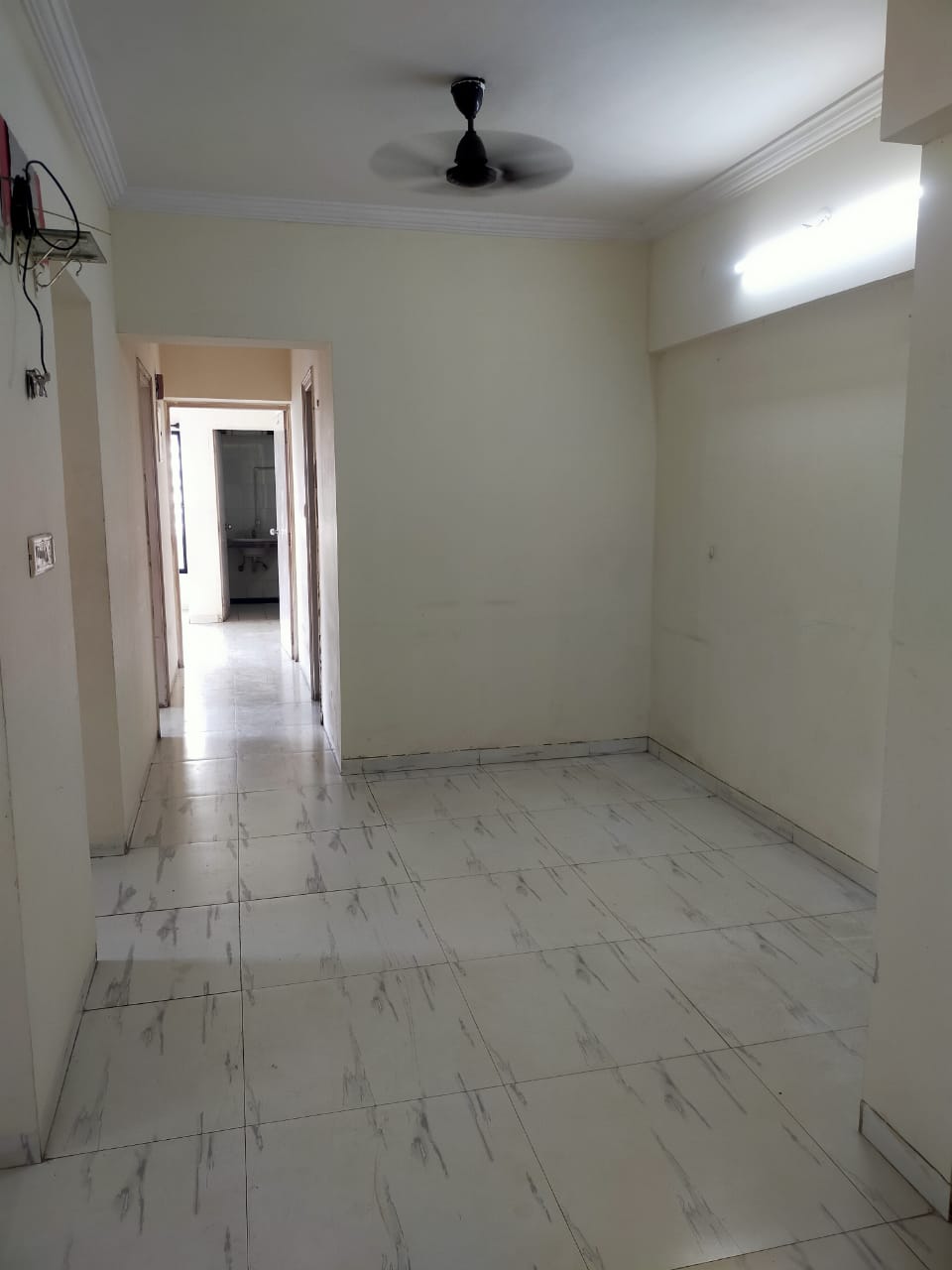 2 BHK Apartment For Sale in Royal Palms Garden View