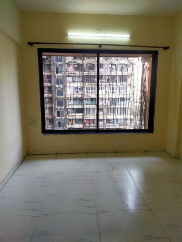 Room in 2 BHK Apartment at Royal Palms Garden View, Goregaon East – for Sale