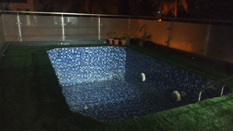 Bedroom, rahat-gardenia 6 Bedroom 5100 Sq.Ft. Villa In Whitefield Bangalore 9208437