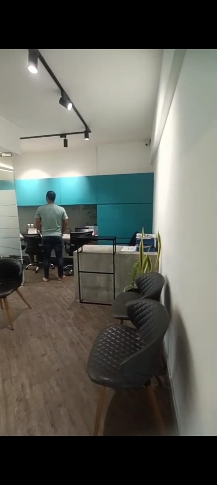 Team Area, chembur Commercial Office Space 425 Sq.Ft. In Chembur Mumbai 9208446