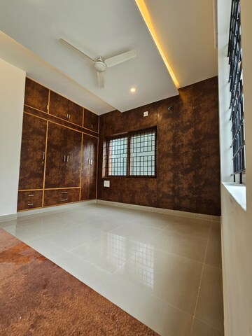 Room in 6+ BHK Independent House at Jakkuru – for Sale