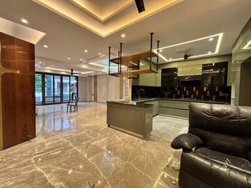 Living Room in 4 BHK Builder Floor at Sushant Lok 2, Sector 57 – for Sale