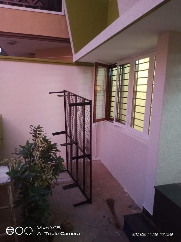 Room, hebbal 3.5 Bedroom 3500 Sq.Ft. Independent House In Hebbal Bangalore 9208459