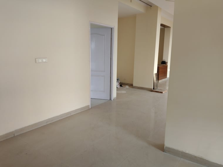 Room, sector 21c 3 Bedroom 1680 Sq.Ft. Apartment In Sector 21c Faridabad 9208465