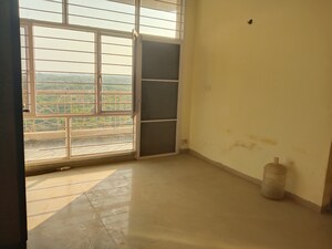 3 BHK Apartment For Rent in Sector 21c