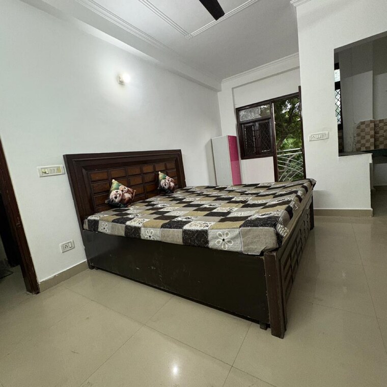 Bedroom, paryavaran complex 1 RK 100 Sq.Ft. Builder Floor In Paryavaran Complex Delhi 9208494