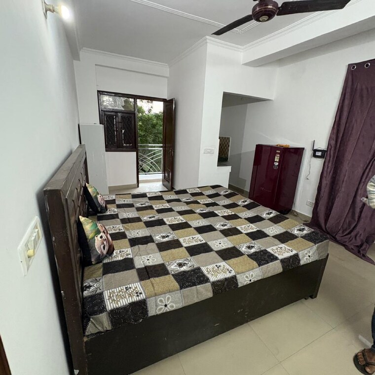 Bedroom, paryavaran complex 1 RK 100 Sq.Ft. Builder Floor In Paryavaran Complex Delhi 9208494