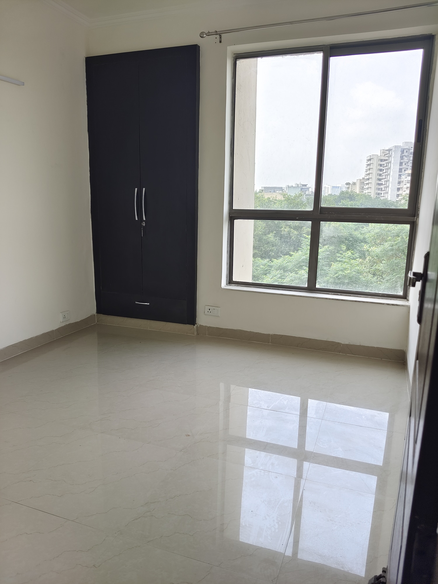 2 BHK Apartment For Rent in Unitech Uniworld Gardens 2