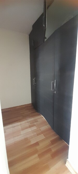 Room in 3 BHK Apartment at Ardee City Palm Grove Heights, Sector 52 – for Rent