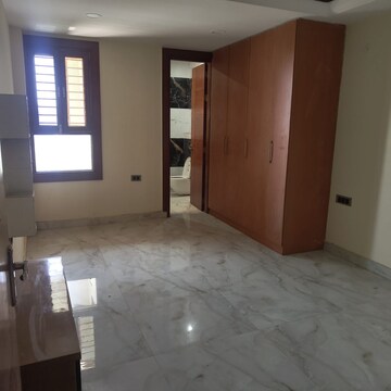 Room in 3 BHK Builder Floor at Fidato Honour Homes, Sector 89 – for Sale