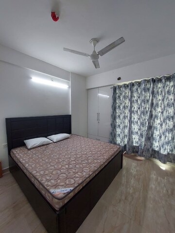 Bedroom in 3 BHK Apartment at Omicron Iii Greater Noida – for Rent