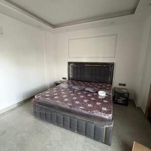 1 BHK Builder Floor For Rent in Sector 9