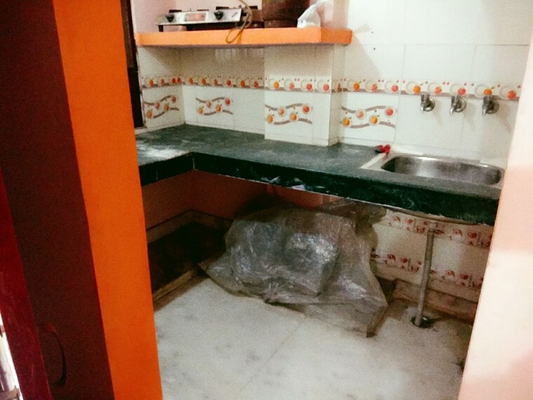 Bedroom, sarita vihar 1 Bedroom 450 Sq.Ft. Apartment In Sarita Vihar Delhi 9208565