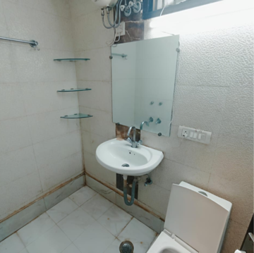 Bathroom in 1 BHK Builder Floor at Malviya Nagar – for Rent
