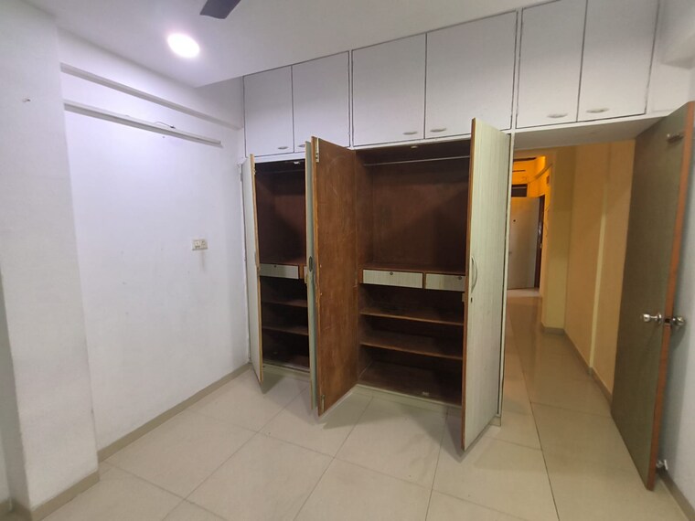 Bathroom, diamond-garden 1 Bedroom 600 Sq.Ft. Apartment In Chembur Mumbai 9208575