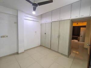 Room in 1 BHK Apartment at Diamond Garden, Chembur – for Rent