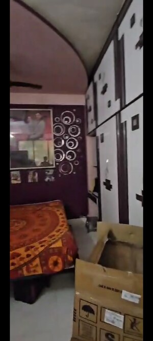 Furnished Amenities in 2 BHK Apartment at Ghatkopar West – for Rent