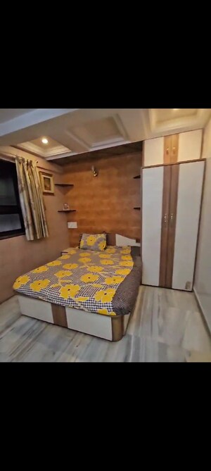 Bedroom in 2 BHK Apartment at Ghatkopar East – for Rent