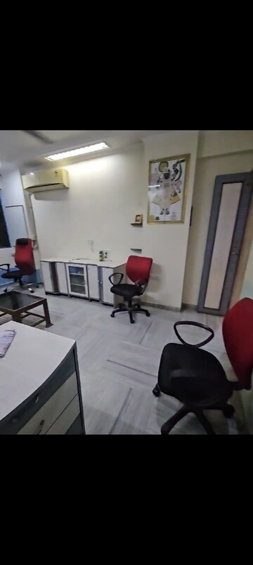 Bedroom in 2 BHK Apartment at Ghatkopar East – for Rent