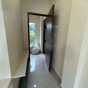 Building Lobby in 1 BHK Builder Floor at South Extension I – for Rent
