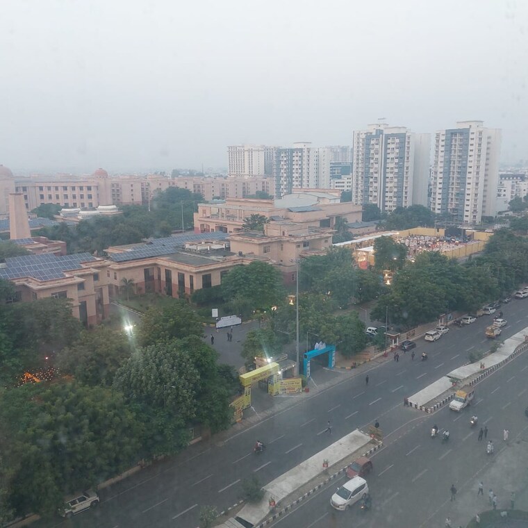 Exterior View, shalimar-iridium Commercial Office Space 2330 Sq.Ft. In Vibhuti Khand Lucknow 9208597